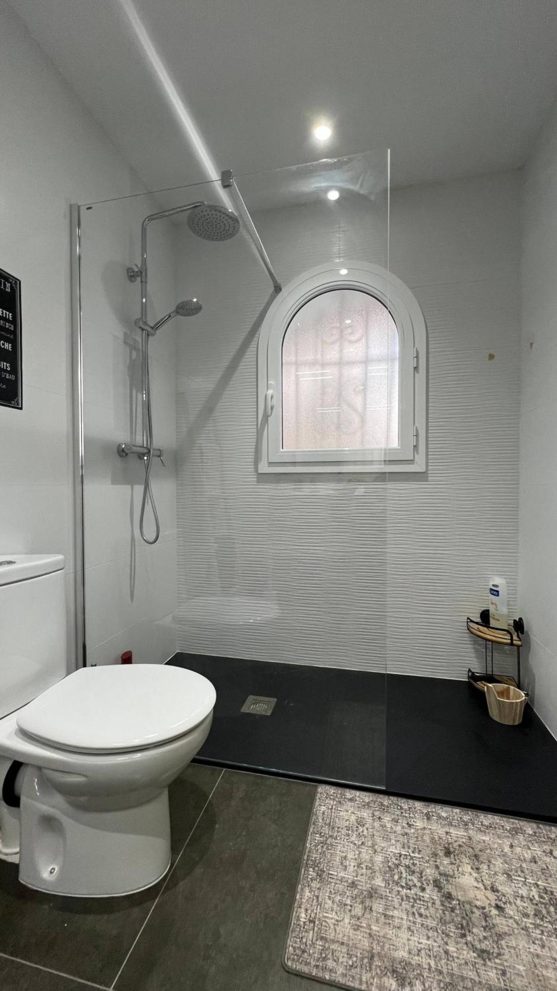 Apartamento Casa Linda Con Vistas Espectaculares Av-40 Roses Eksteriør billede